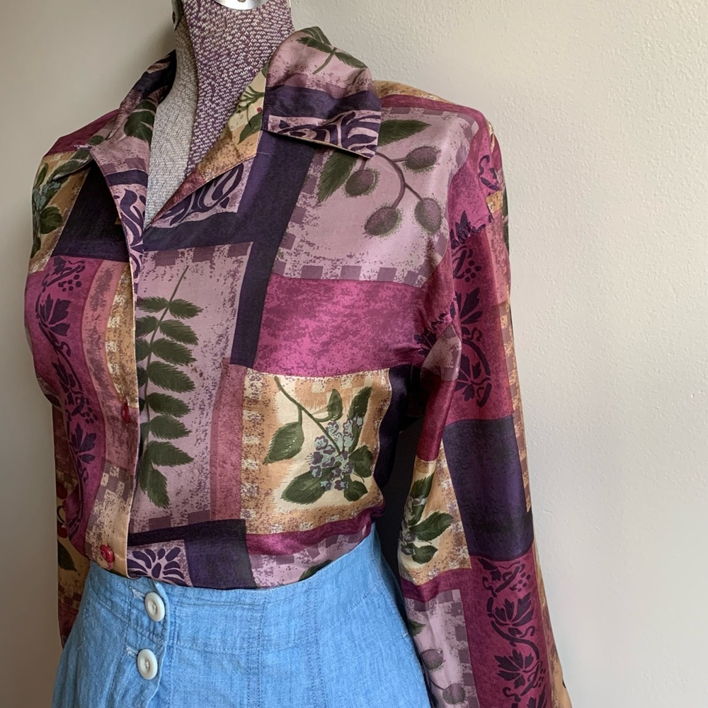 100% Silk Patchwork Design Botanical Top - image 8